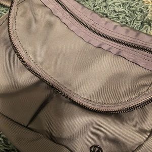 Lululemon grey cross body purse